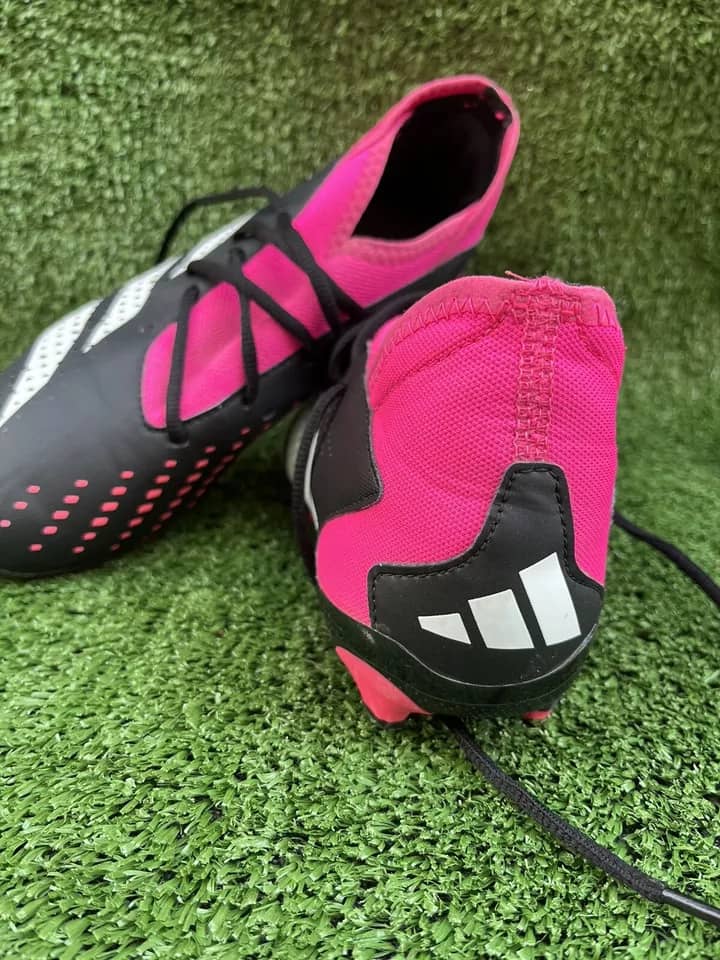 Chaussures adidas predator Au Fil Des Légendes