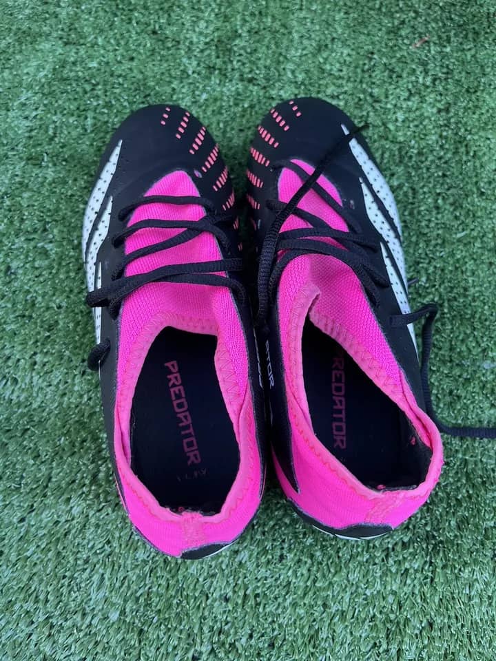 Chaussures adidas predator Au Fil Des Légendes