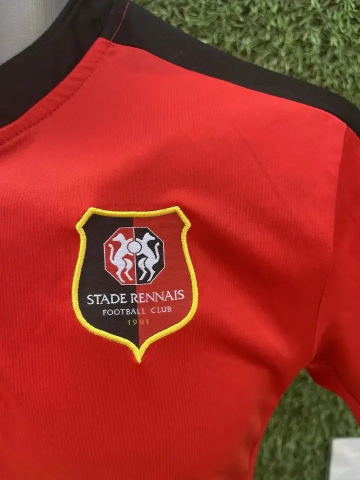 Daillot Danzé Stade Rennais - Au Fil Des Légendes puma football sport