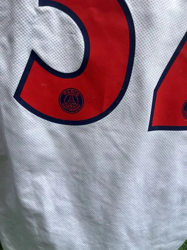 Maillot Beckham PSG - Au Fil Des Légendes nike football shirt