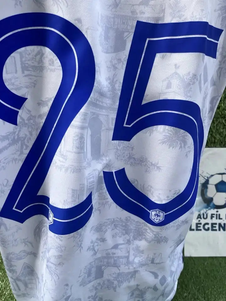 Maillot Camavinga équipe de France - Au Fil Des Légendes nike football real madrid