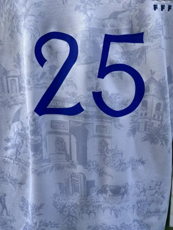 Maillot Camavinga équipe de France - Au Fil Des Légendes nike football real madrid