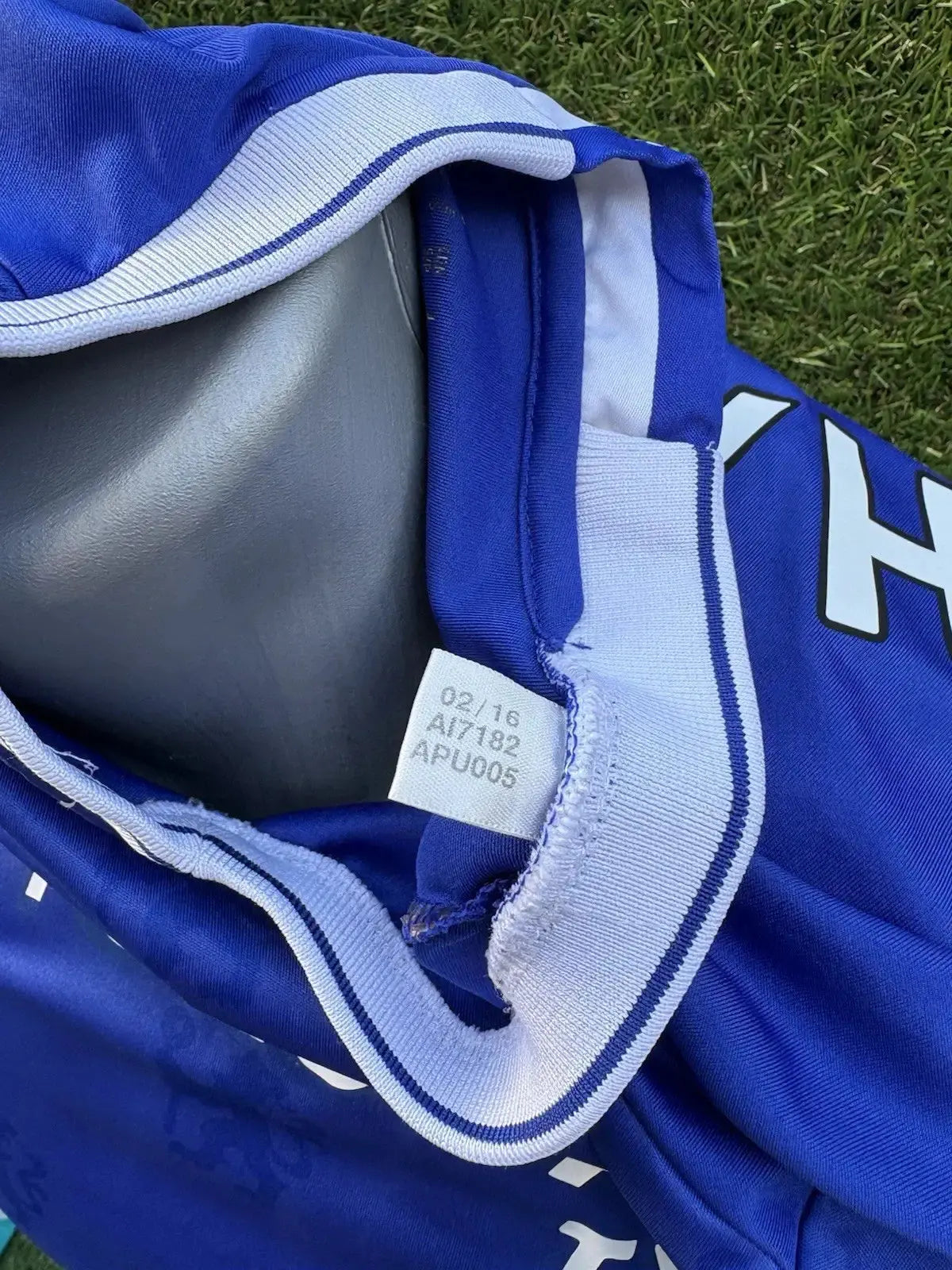 Maillot Hazard Chelsea - Au Fil Des Légendes adidas football shirt vintage