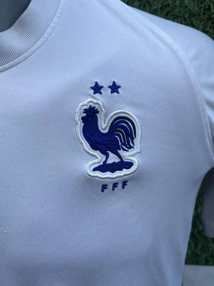 Maillot Mbappé équipe de france Au Fil Des Légendes