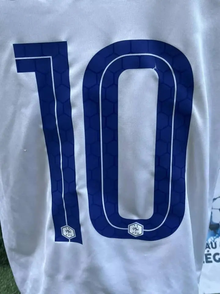 Maillot Mbappé équipe de france Au Fil Des Légendes