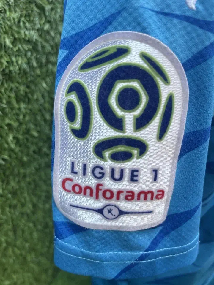 Maillot Olympique de marseille - Au Fil Des Légendes puma football shirt