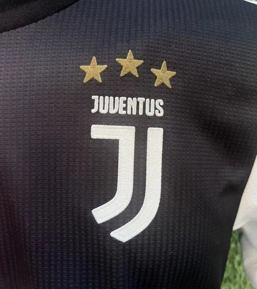 Maillot Ronaldo Juventus Turin Au Fil Des Légendes