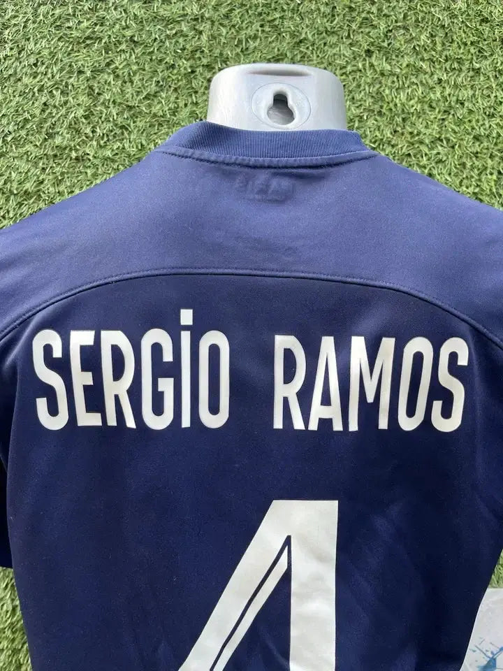 Maillot Sergio Ramos PSG - Au Fil Des Légendes nike football shirt