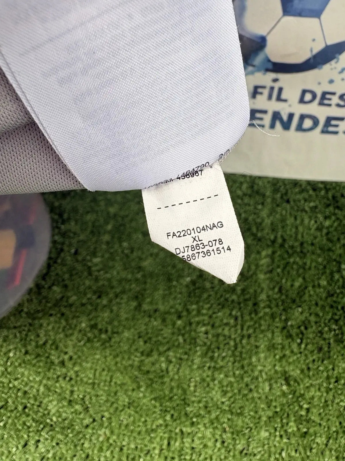 Maillot marquinhos PSG - away 2022 - taille XS Au Fil Des Légendes