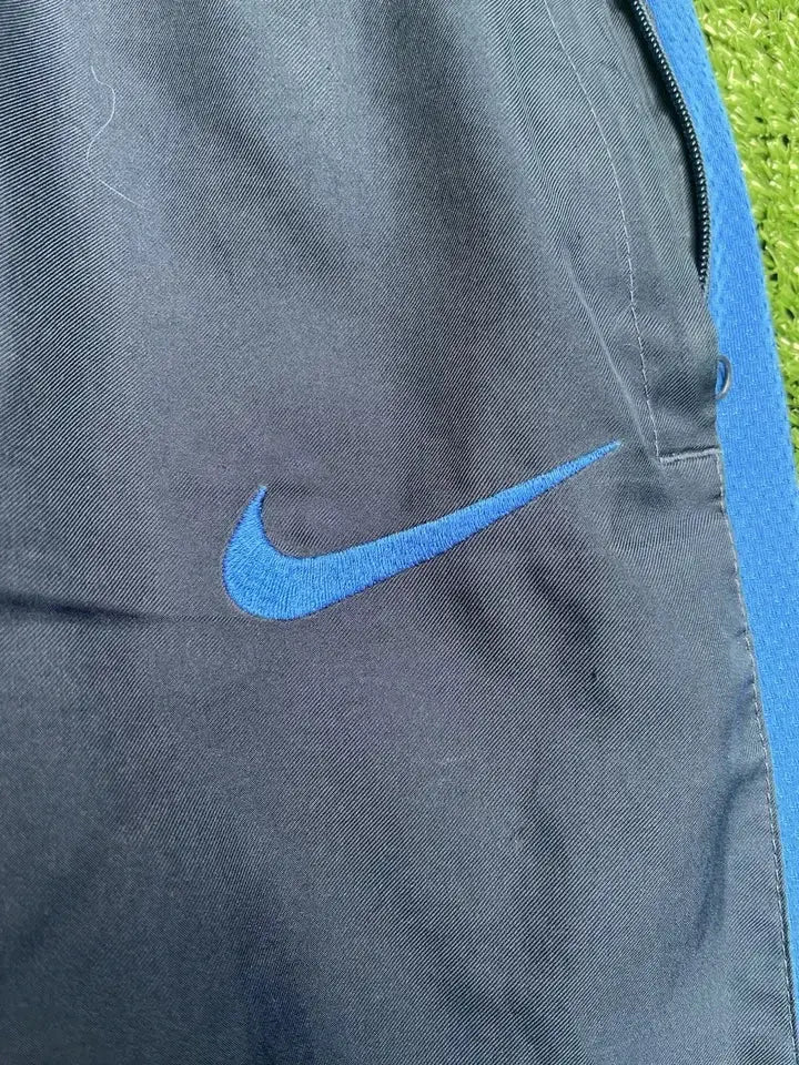 Survetement Inter Milan - Au Fil Des Légendes nike football shirt calcio