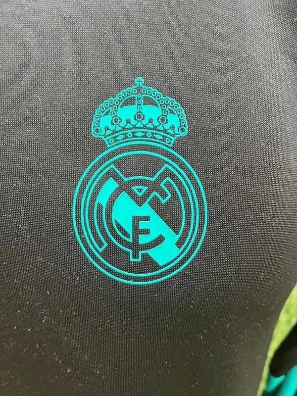 Survetment Réal Madrid Au Fil Des Légendes