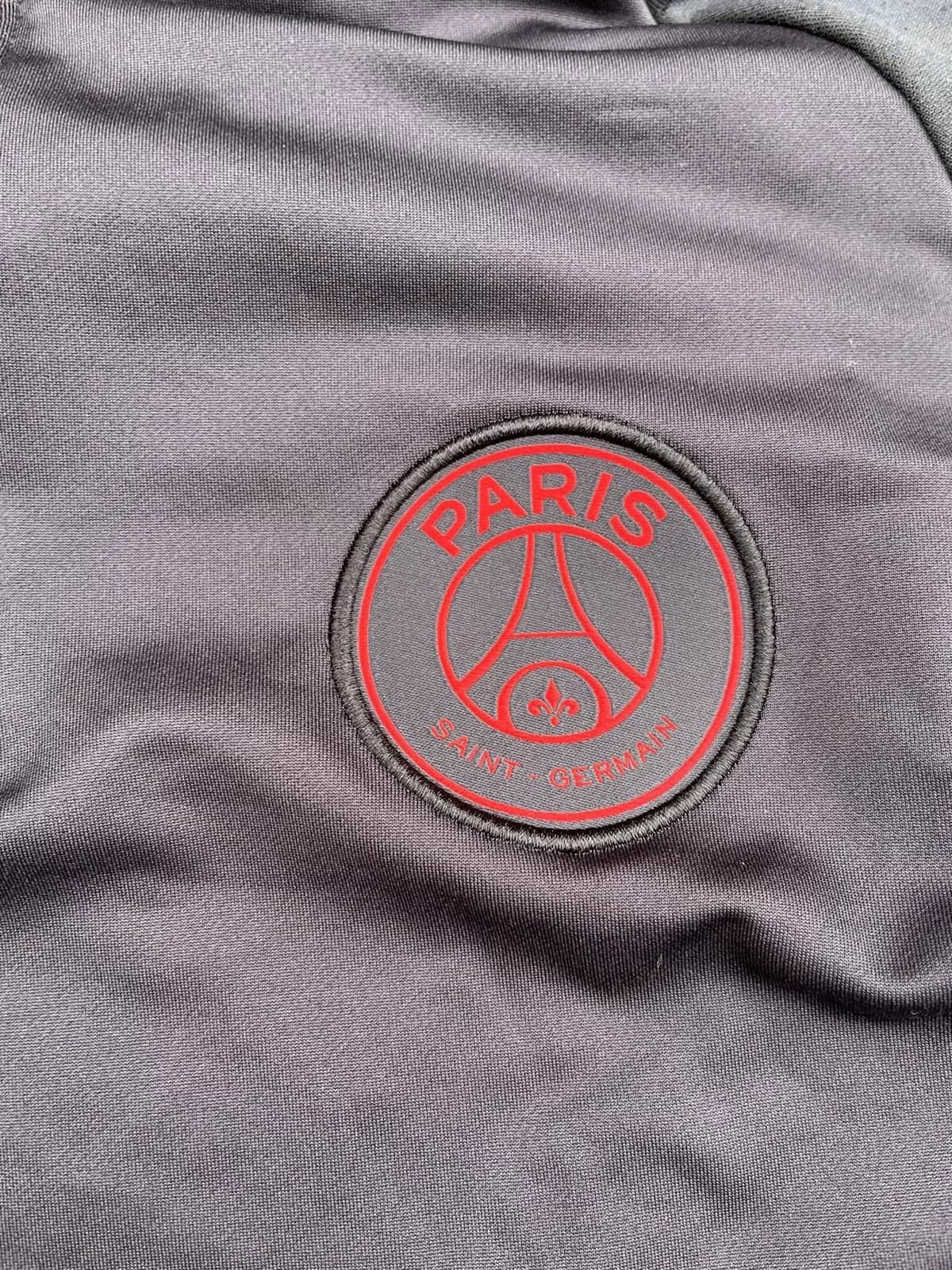 Sweat PSG Au Fil Des Légendes