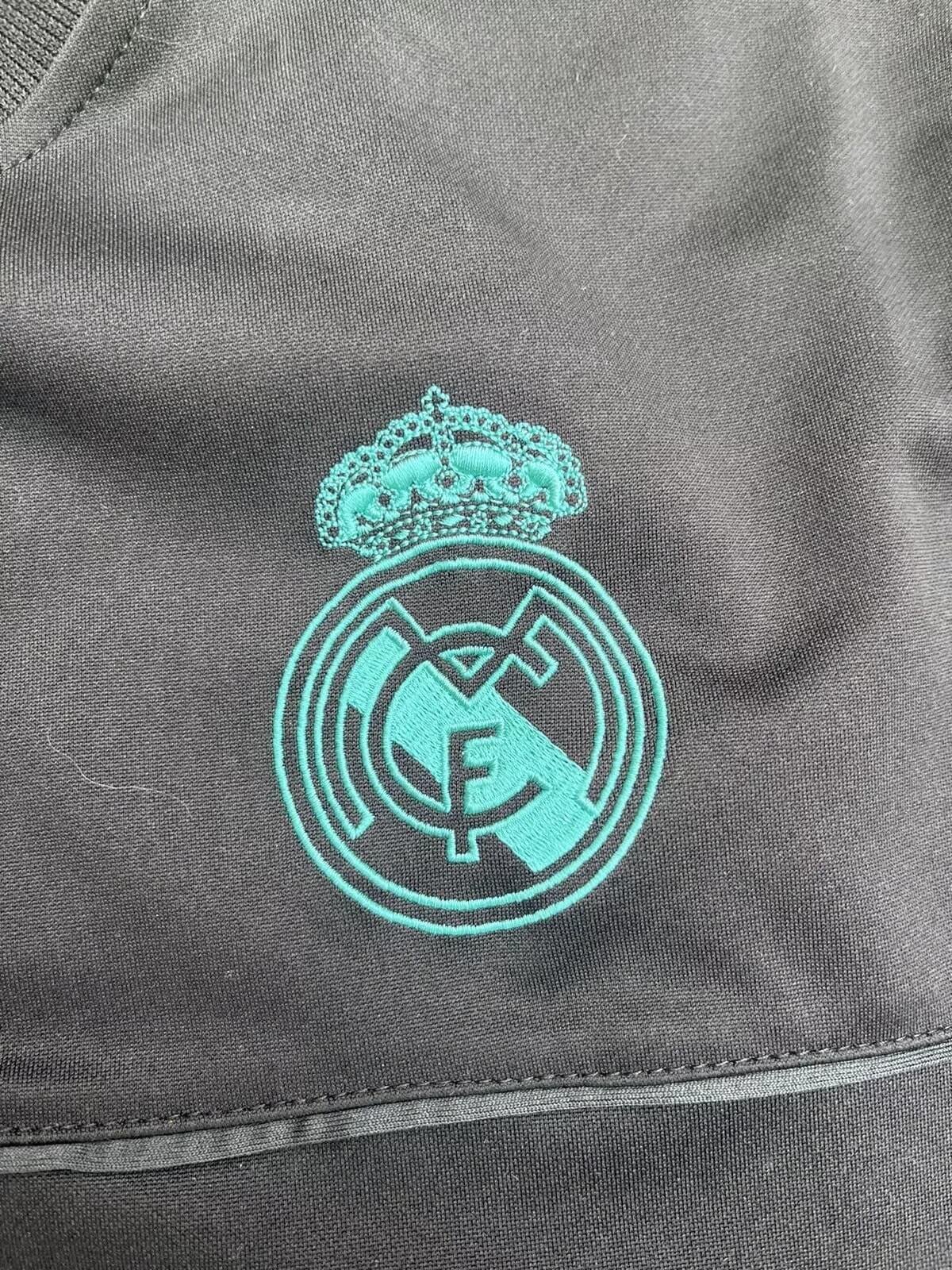 Sweat Réal Madrid Au Fil Des Légendes