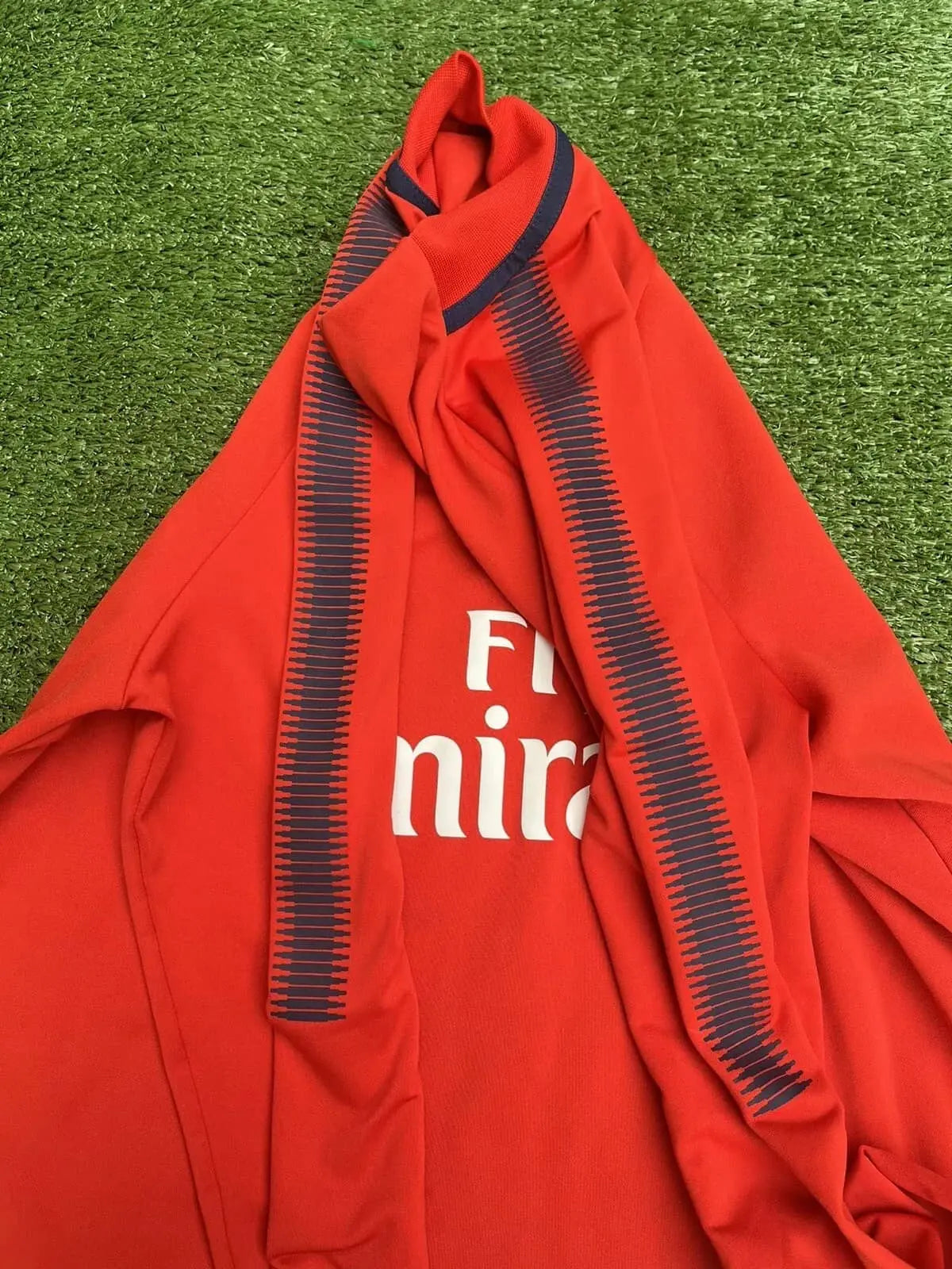 Sweat training PSG Au Fil Des Légendes
