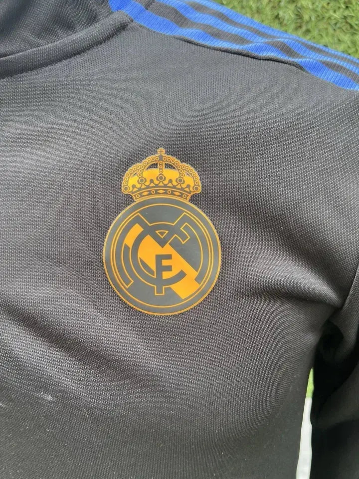 Sweat training real madrid - Au Fil Des Légendes adidas football shirt