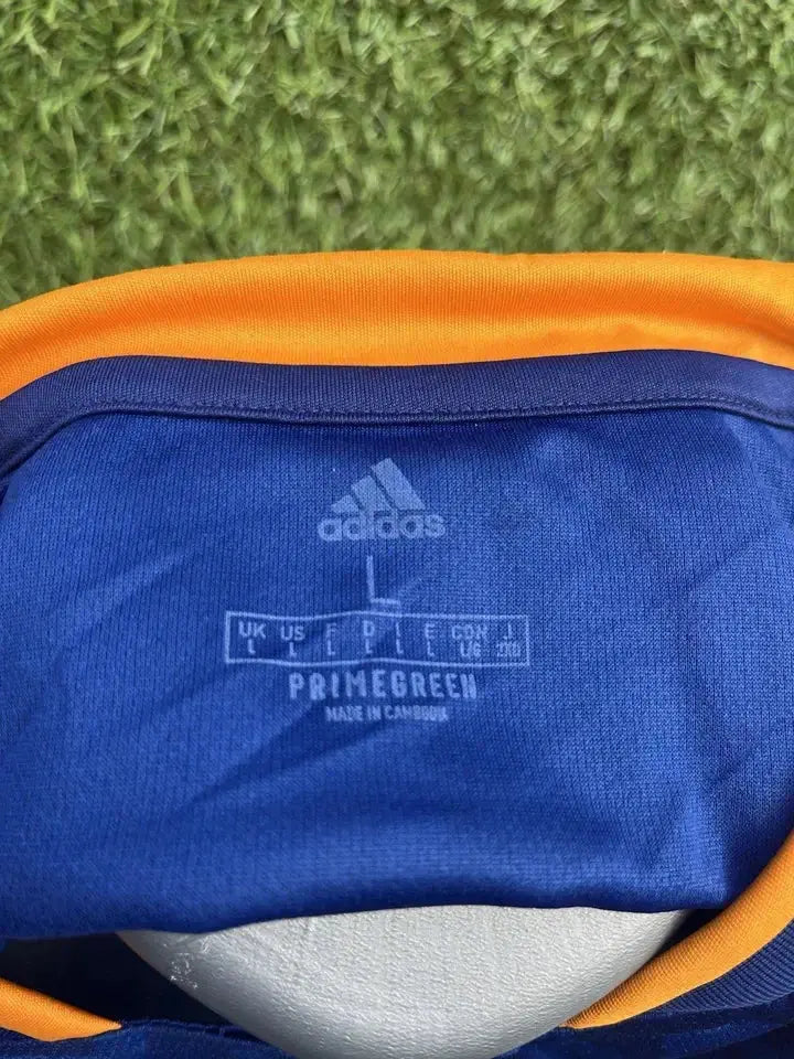 Maillot Benzema Real Madrid - Au Fil Des Légendes adidas football shirt