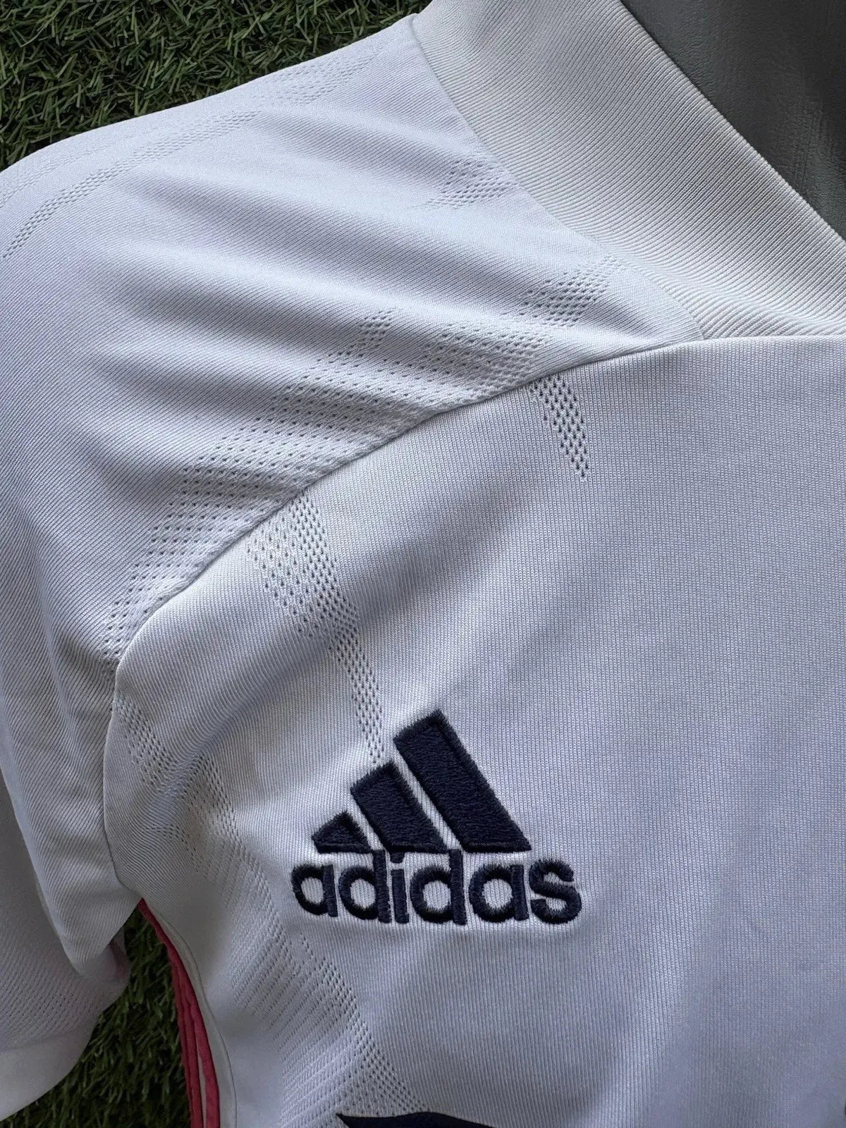 Maillot Benzema Real Madrid - Au Fil Des Légendes adidas football shirt vintage