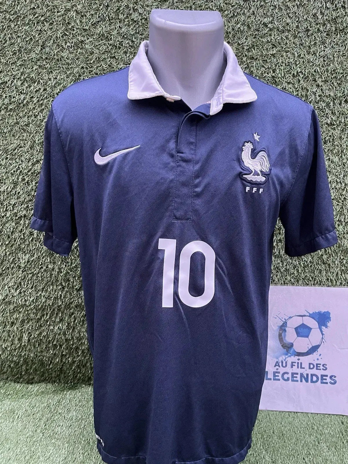 Maillot Benzema équipe de France - Au Fil Des Légendes vintage nike football shirt