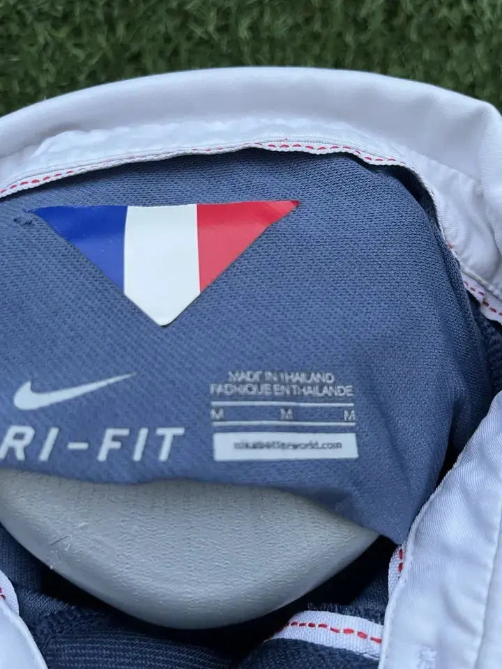 Maillot Benzema équipe de France - Au Fil Des Légendes vintage nike football shirt
