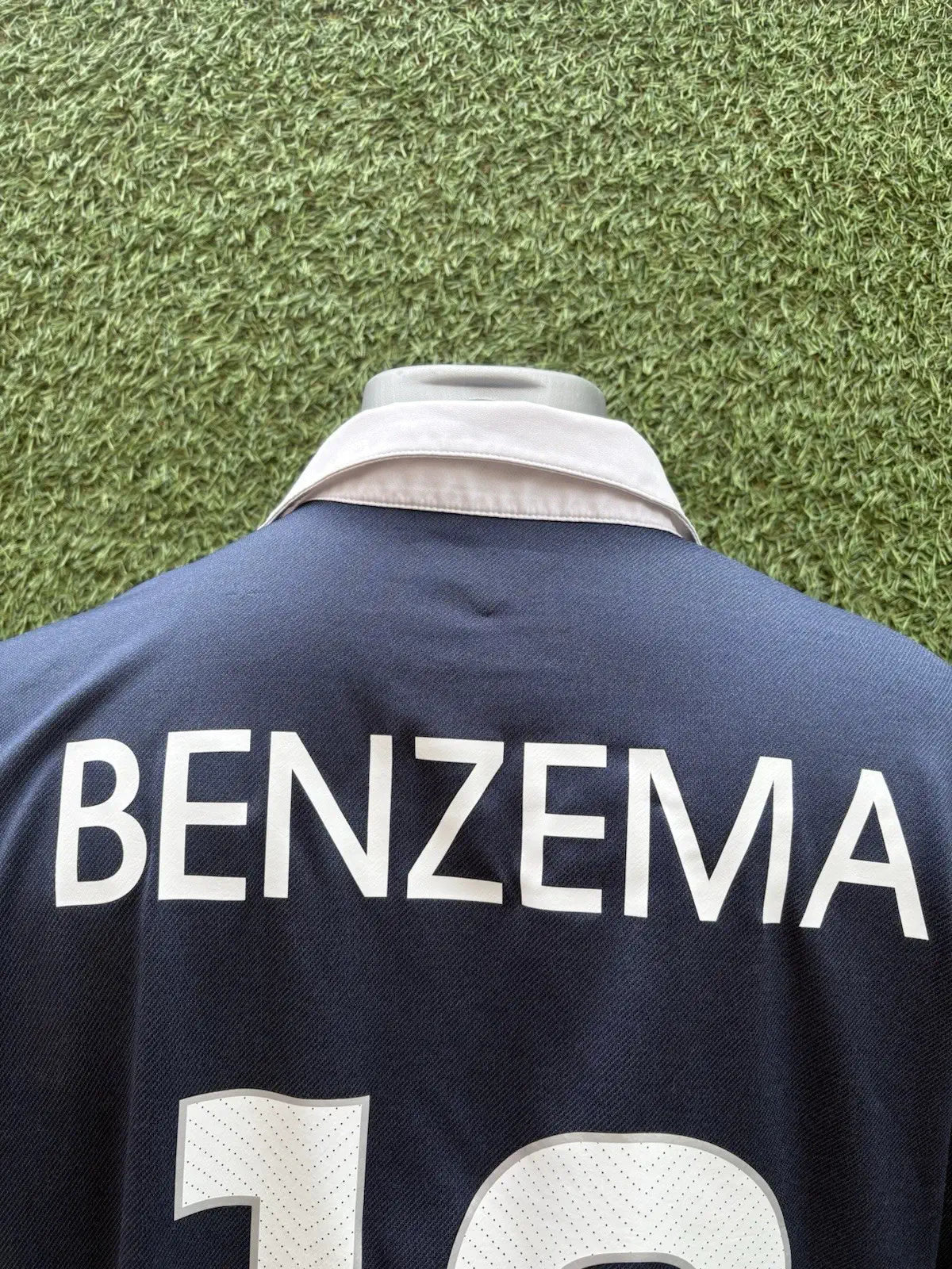 Maillot Benzema équipe de France - home 2014 - Taille M Au Fil Des Légendes