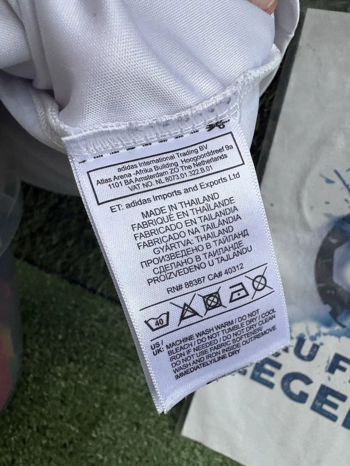 Maillot Carvajal Real Madrid - home 2022 - taille S Au Fil Des Légendes