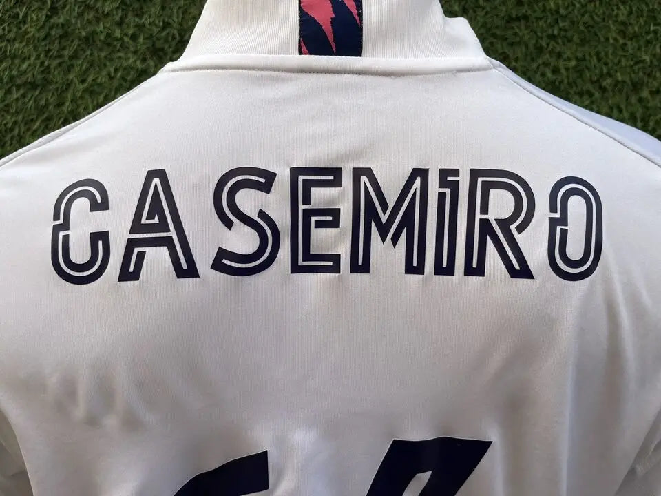 Maillot Casemiro Réal Madrid Au Fil Des Légendes