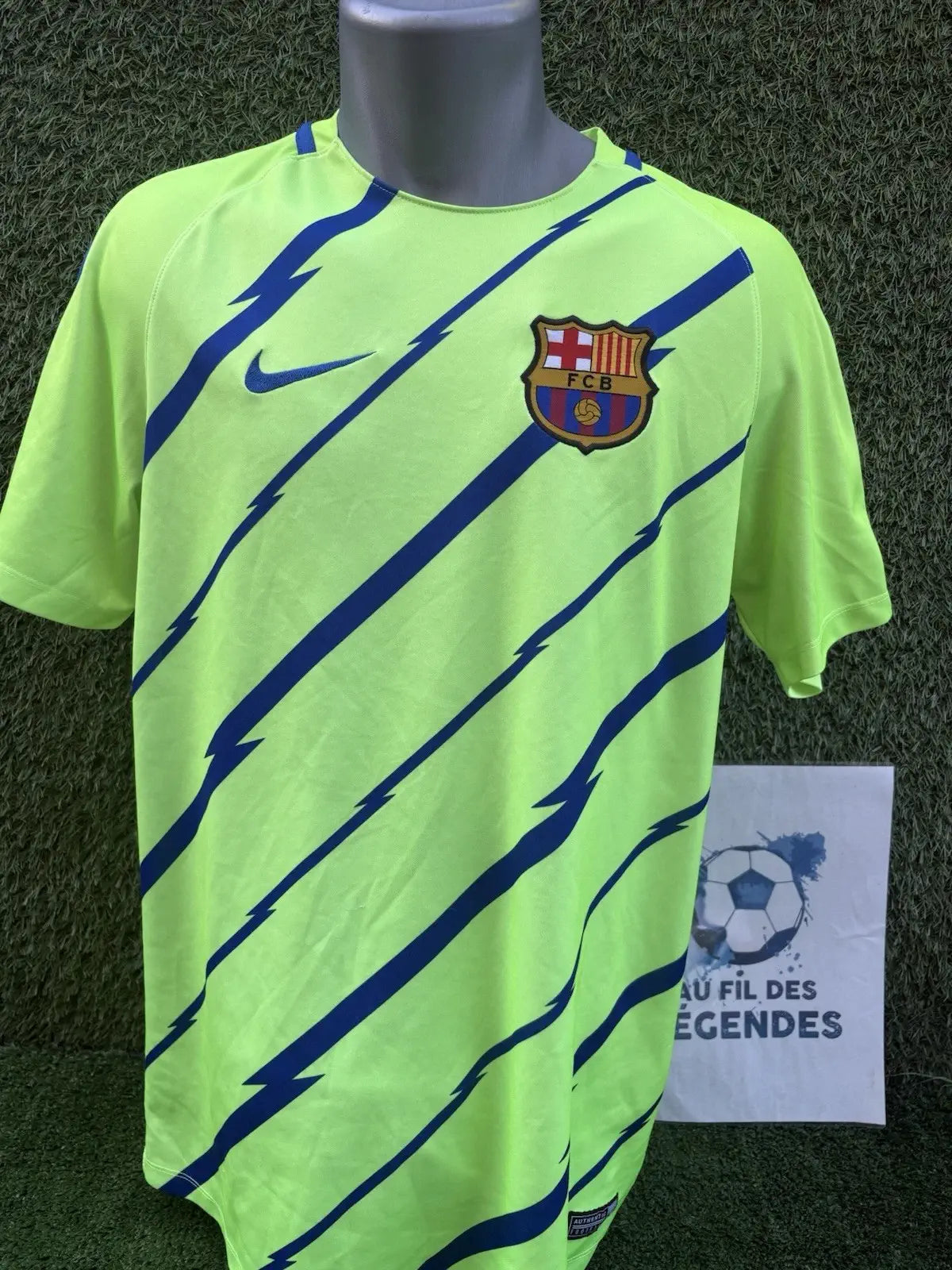 Maillot FC Barcelone entrainement -2019 Taille L Au Fil Des Légendes