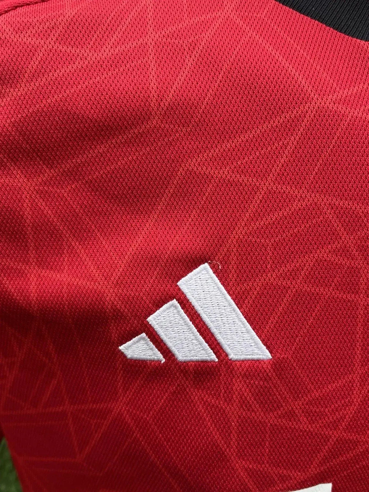 Maillot Fernandes Manchester United - Au Fil Des Légendes adidas football shirt