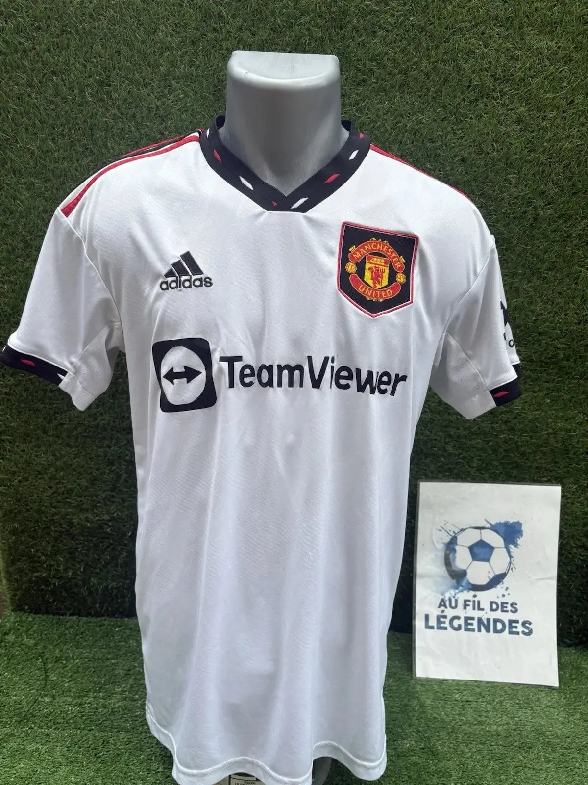 Maillot Fernandes Manchester United Au Fil Des Légendes adidas football shirt