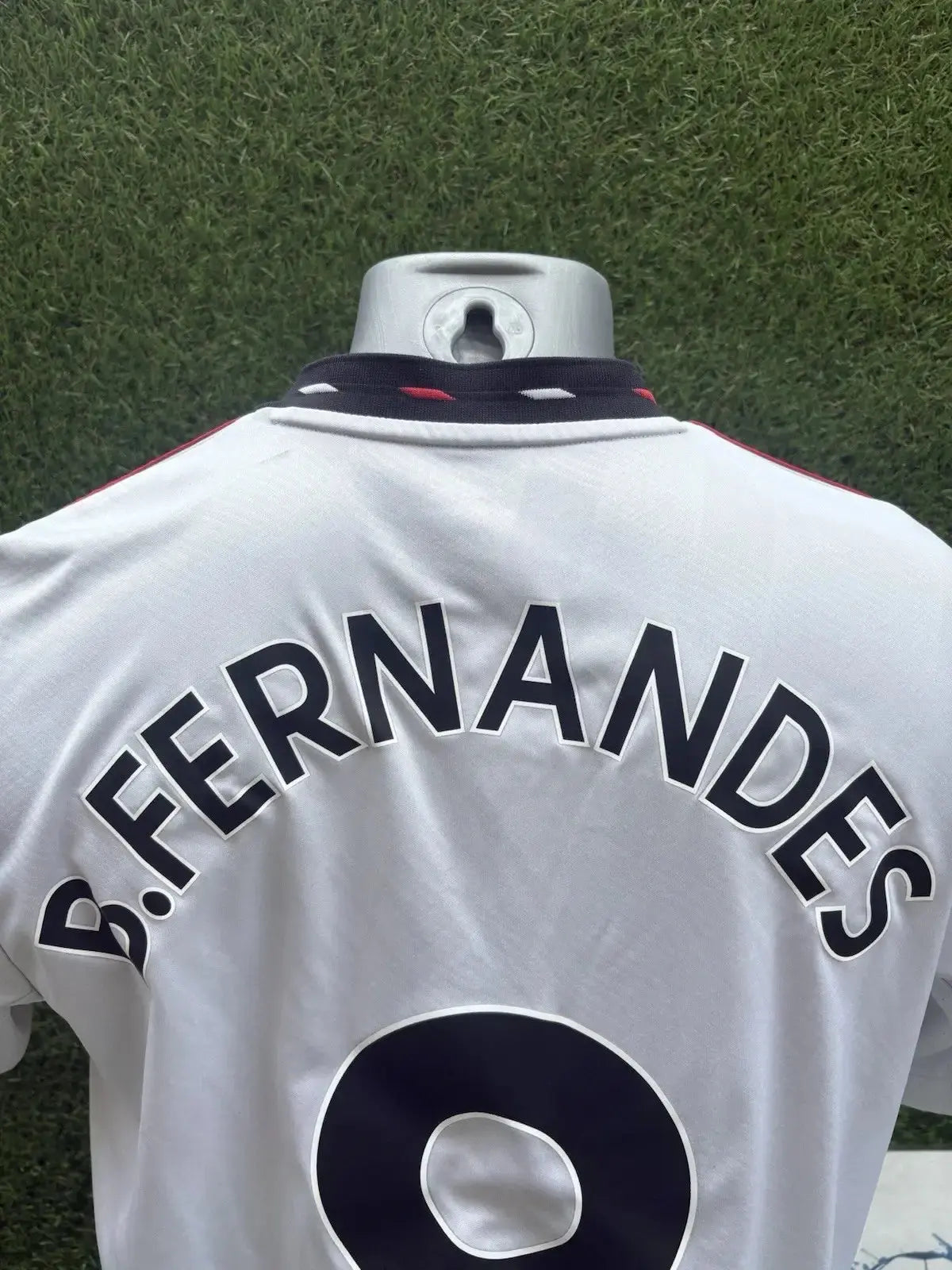 Maillot Fernandes Manchester United Au Fil Des Légendes adidas football shirt