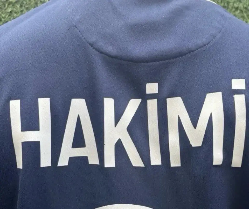 Maillot Hakimi PSG - Au Fil Des Légendes Jordan football shirt authentique