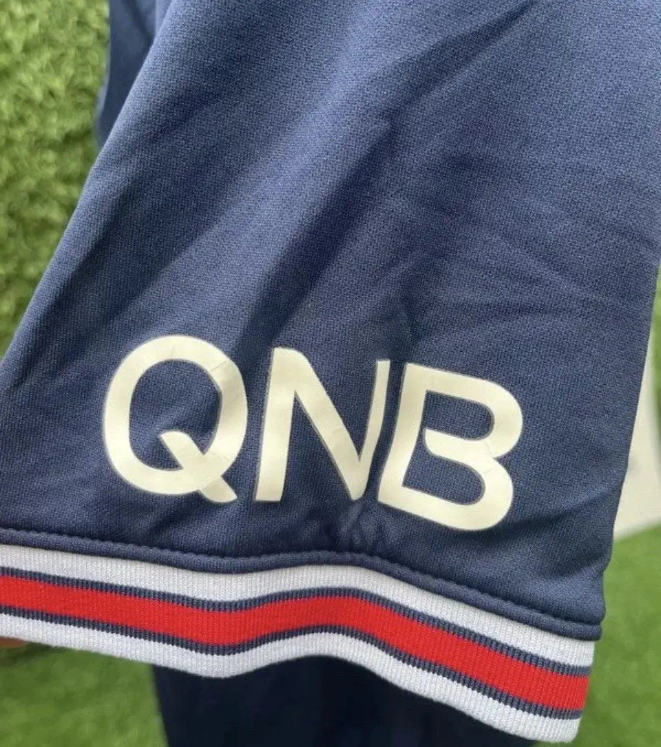 Maillot Hakimi PSG - Au Fil Des Légendes Jordan football shirt authentique