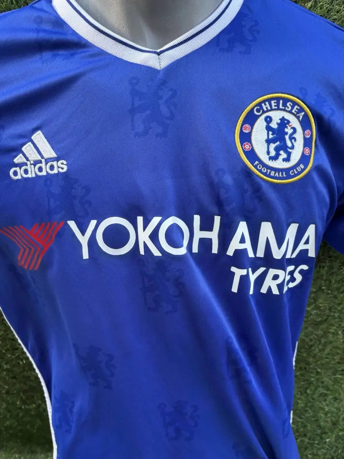 Maillot Hazard Chelsea - Au Fil Des Légendes adidas football shirt vintage
