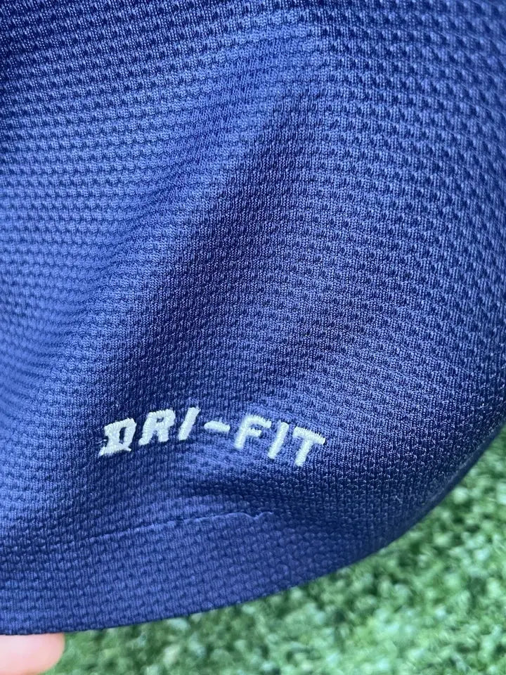 Maillot Iniesta Barcelone - Au Fil Des Légendes nike football