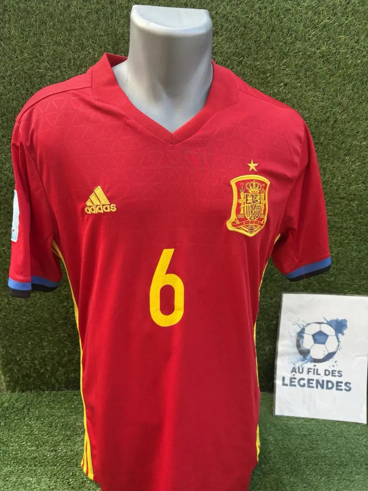 Maillot Iniesta Espagne Au Fil Des Légendes adidas football shirt vintage