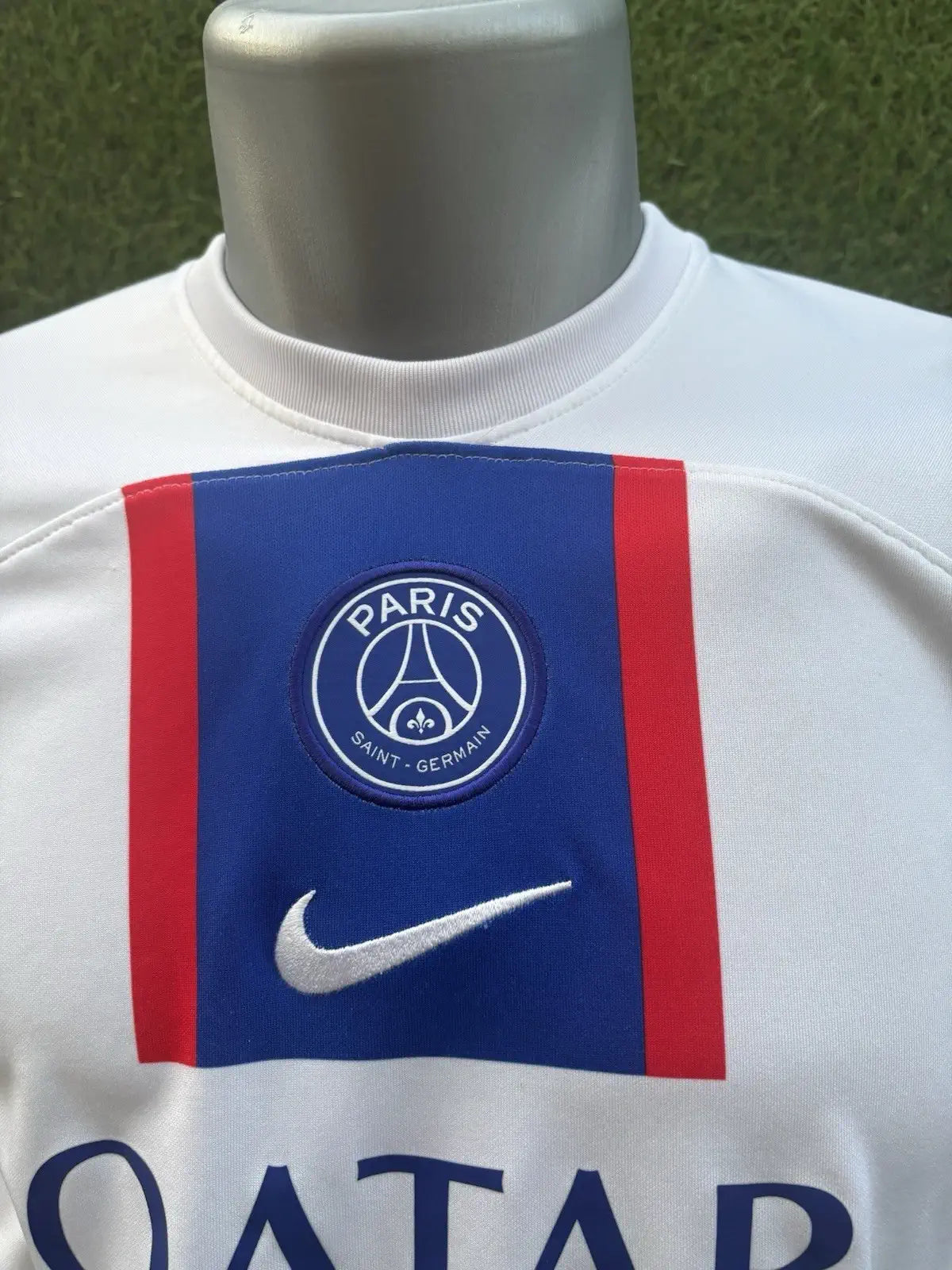 Maillot Marquinhos PSG -saison 2022- taille S Au Fil Des Légendes
