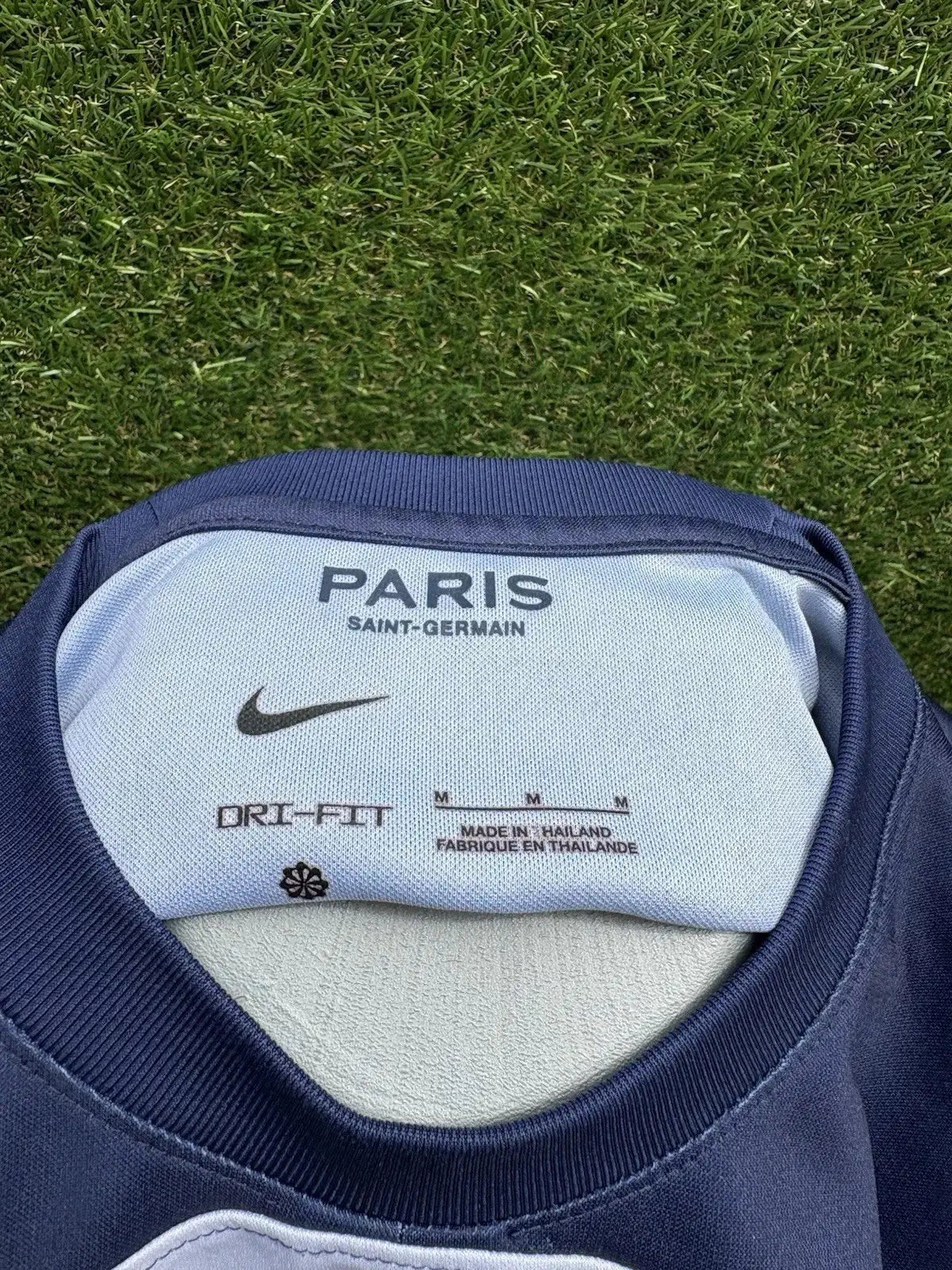 Maillot Messi PSG Au Fil Des Légendes nike football shirt