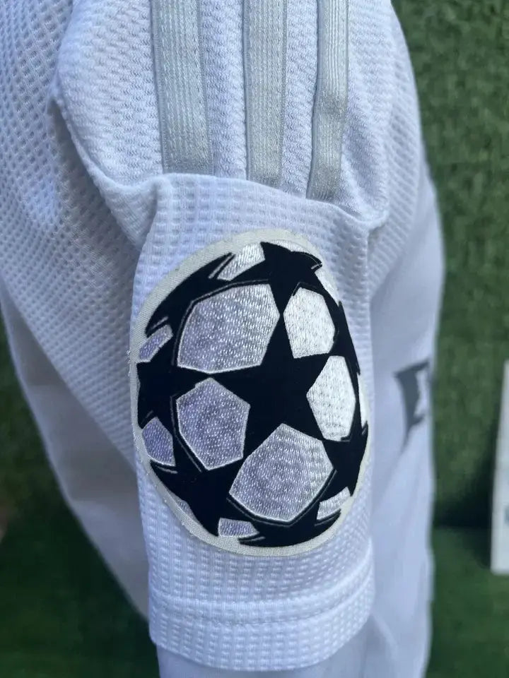 Maillot Modric Real Madrid - Au Fil Des Légendes adidas football shirt