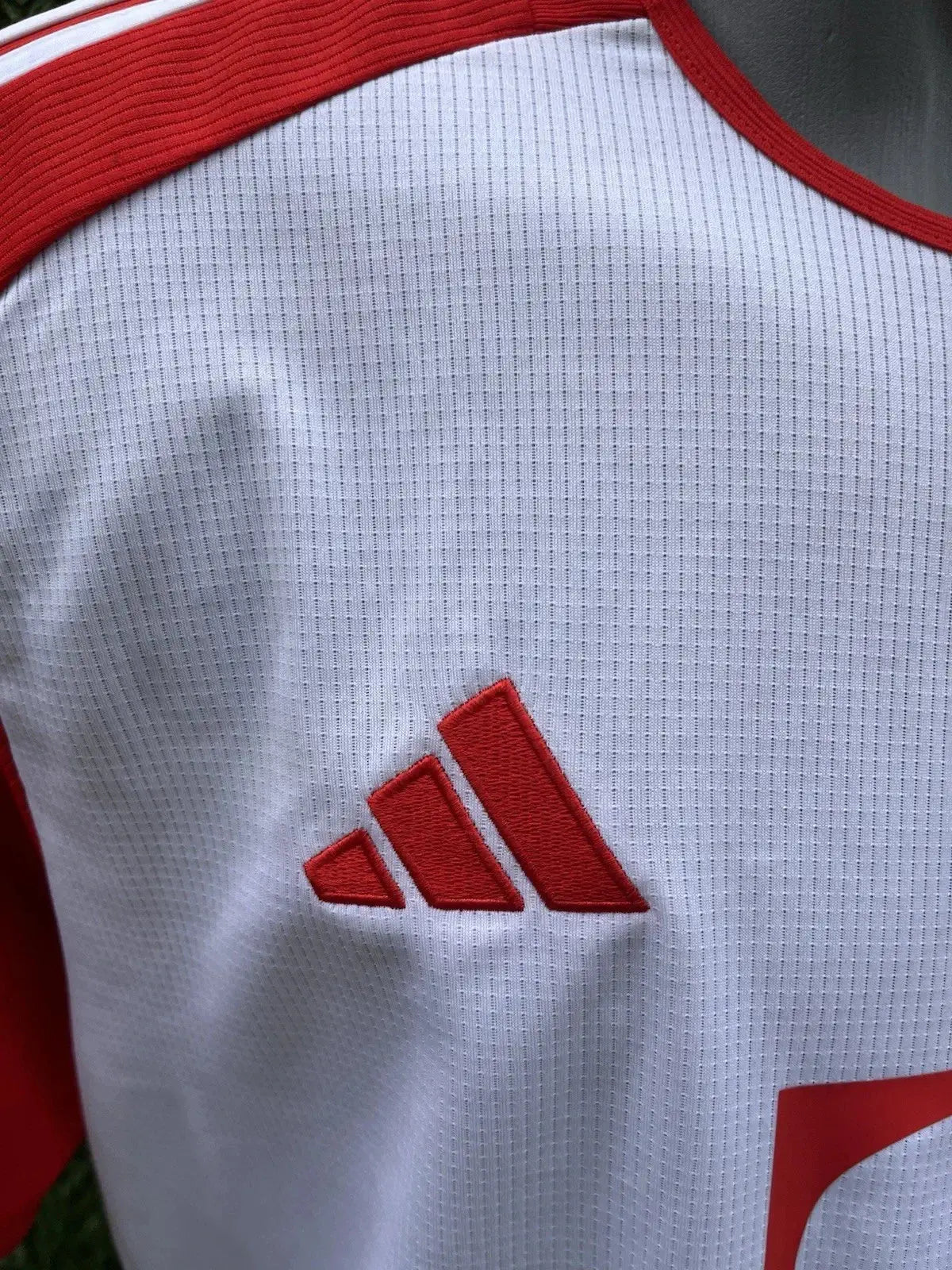 Maillot Muller Bayern Munich - Au Fil Des Légendes adidas football shirt