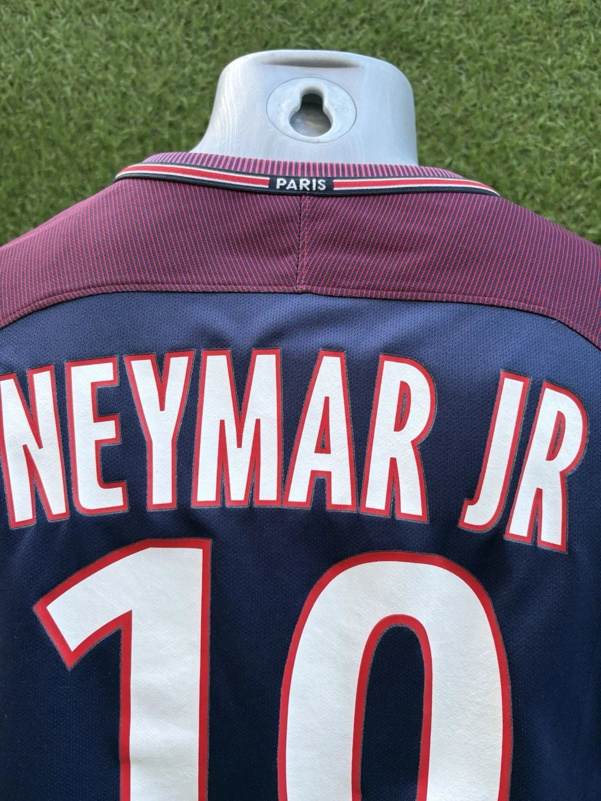 Maillot Neymar PSG Homme – Nike – Saison 2017-2018 Au Fil Des Légendes