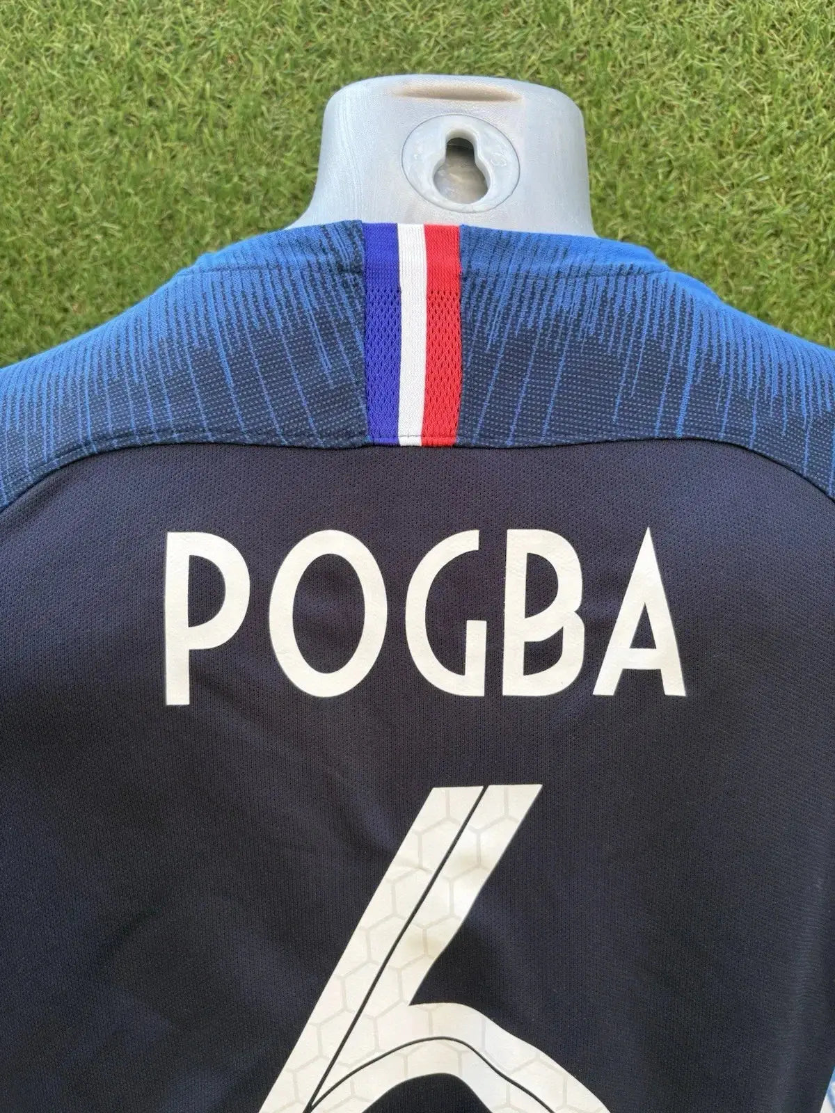 Maillot Pogba équipe de France Au Fil Des Légendes nike football shirt