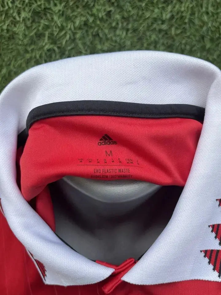 Maillot Rashford Manchester United - Au Fil Des Légendes adidas football shirt