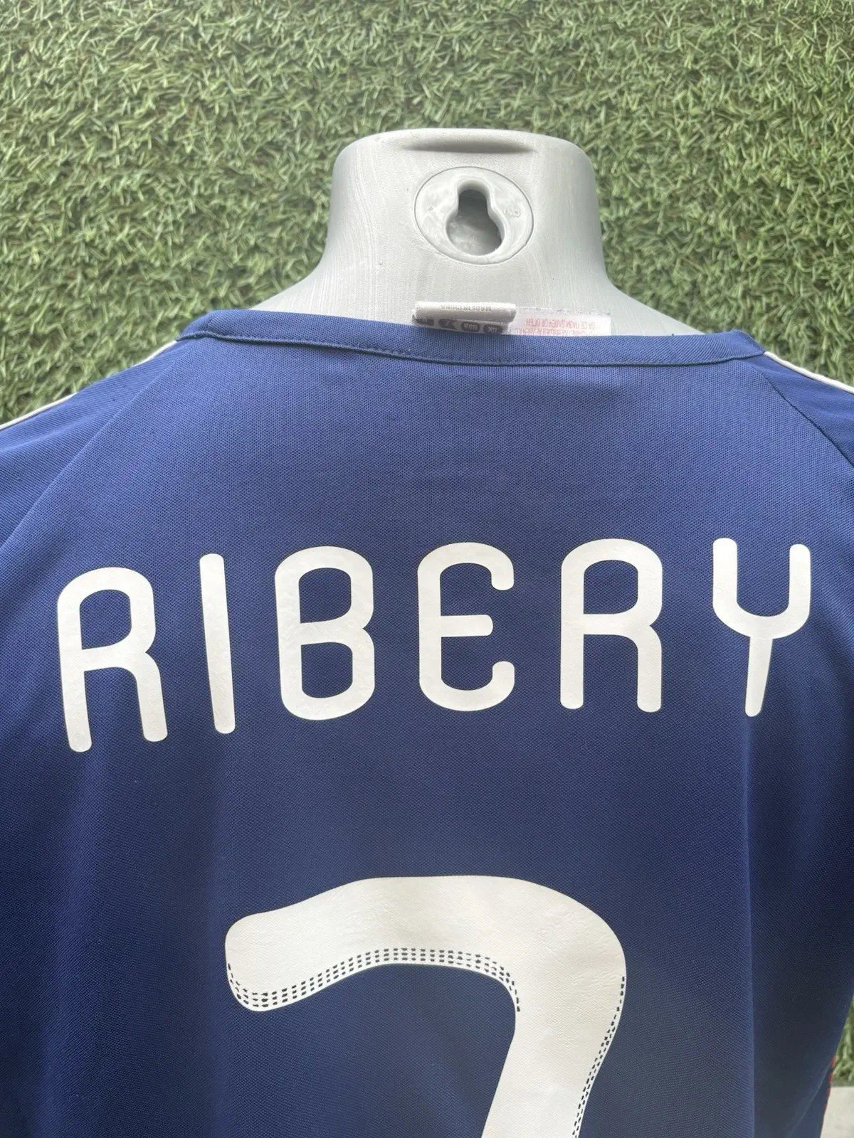 Maillot Ribéry équipe de France - home 2010 - Taille S Au Fil Des Légendes