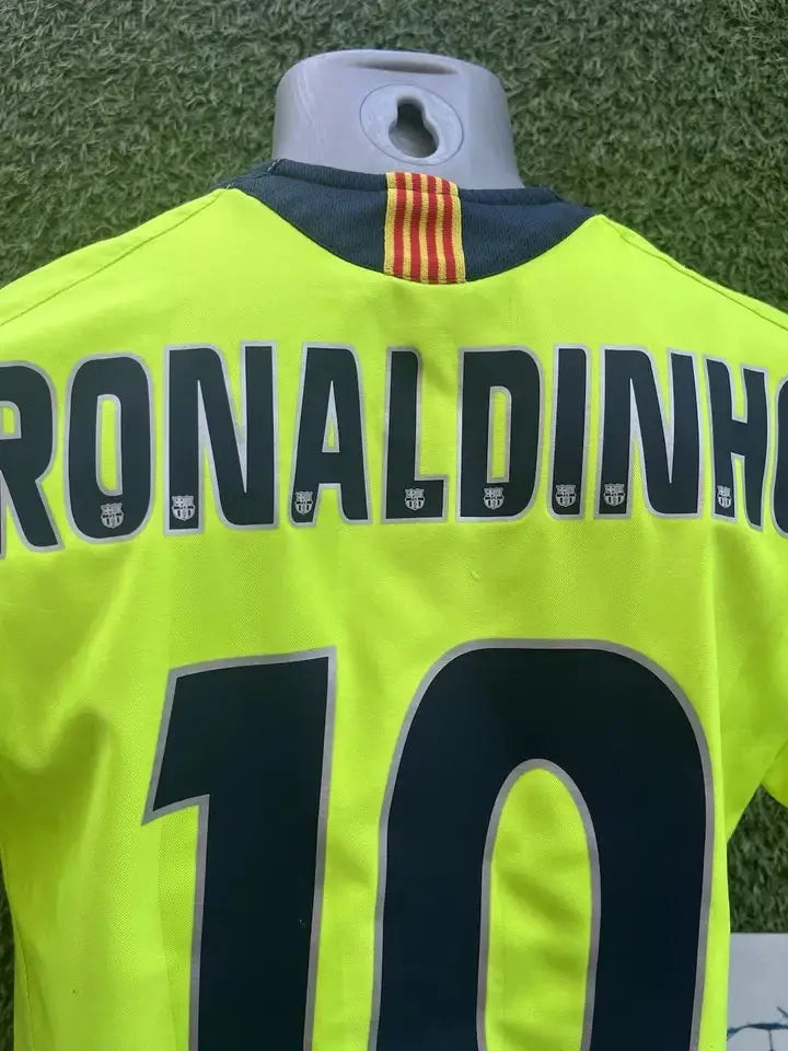 Maillot Ronaldinho Barcelone - Au Fil Des Légendes nike football vintage