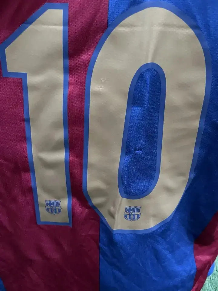 Maillot Ronaldinho Barcelone - Au Fil Des Légendes nike football shirt vintage