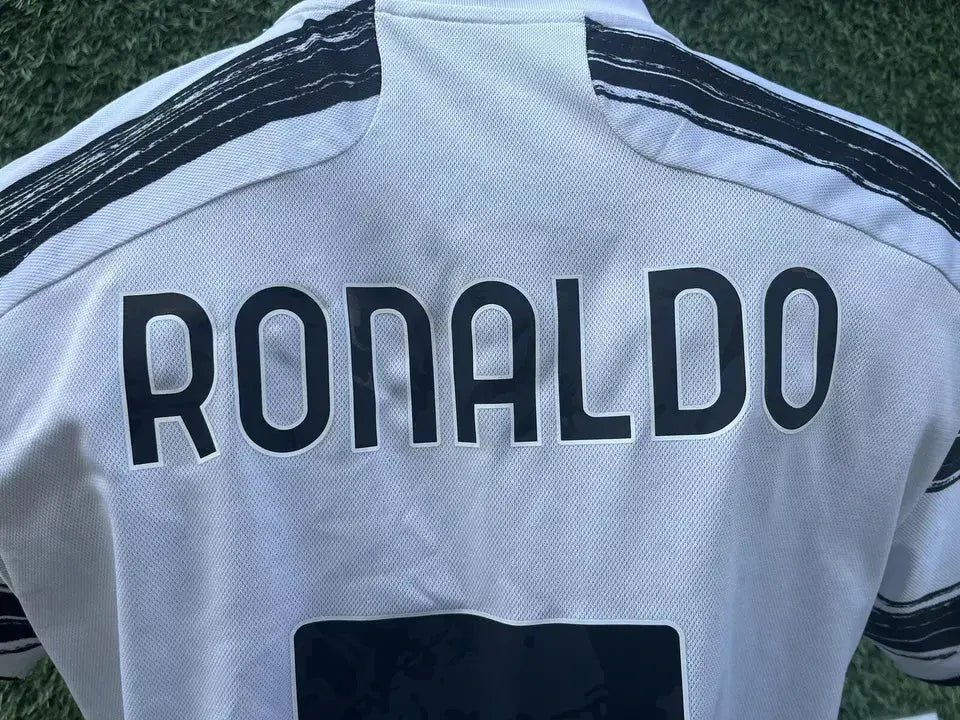 Maillot Ronaldo Juventus Turin Au Fil Des Légendes