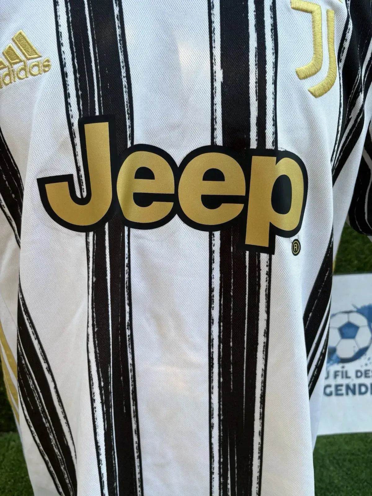 Maillot Ronaldo Juventus Turin Au Fil Des Légendes adidas football shirt
