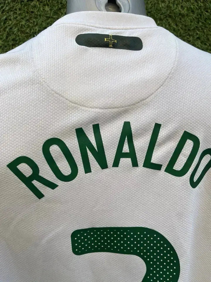 Maillot Ronaldo Portugal - Au Fil Des Légendes nike football shirt jersey