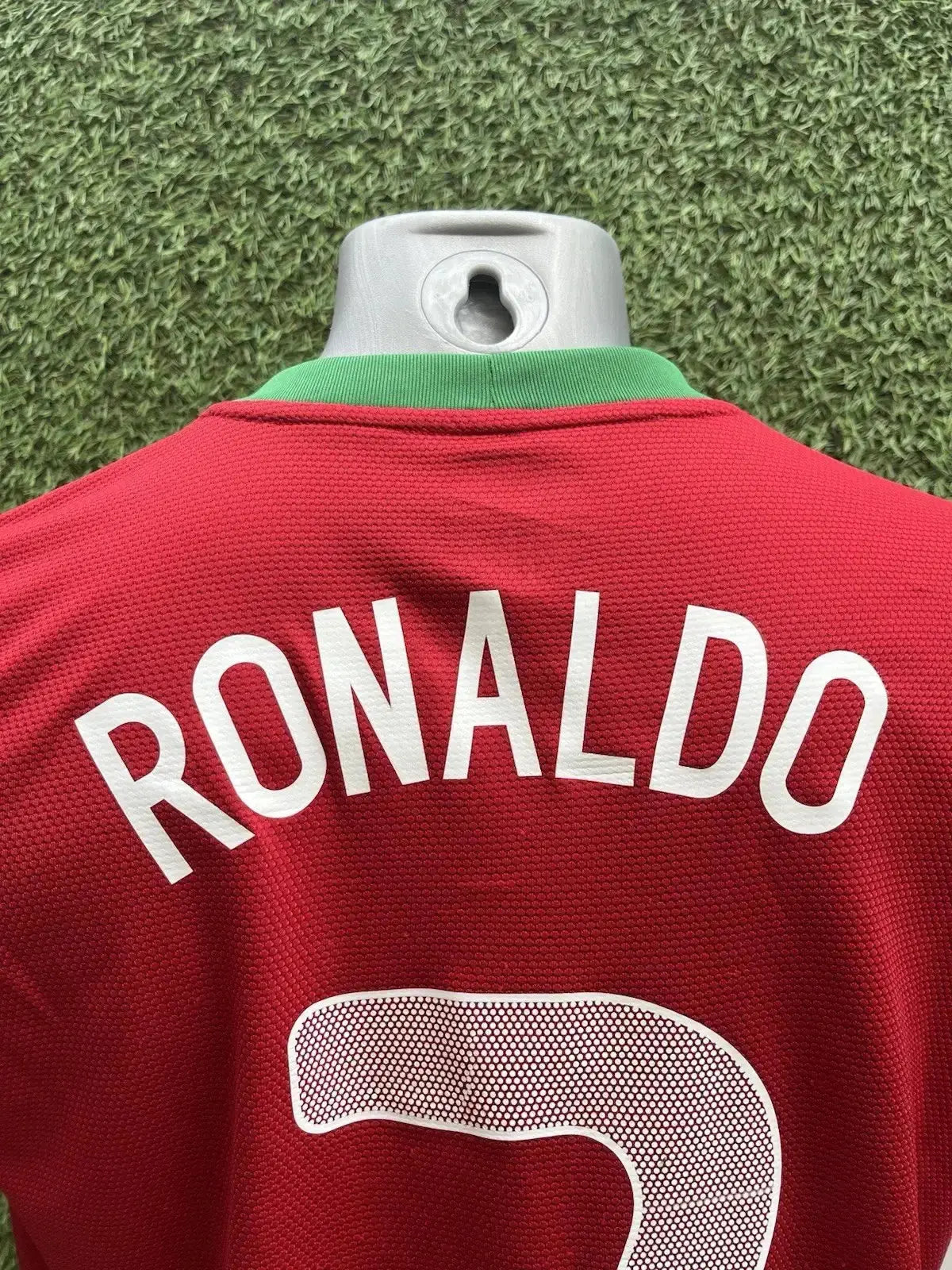 Maillot Ronaldo Portugal - Au Fil Des Légendes nike football shirt vintage