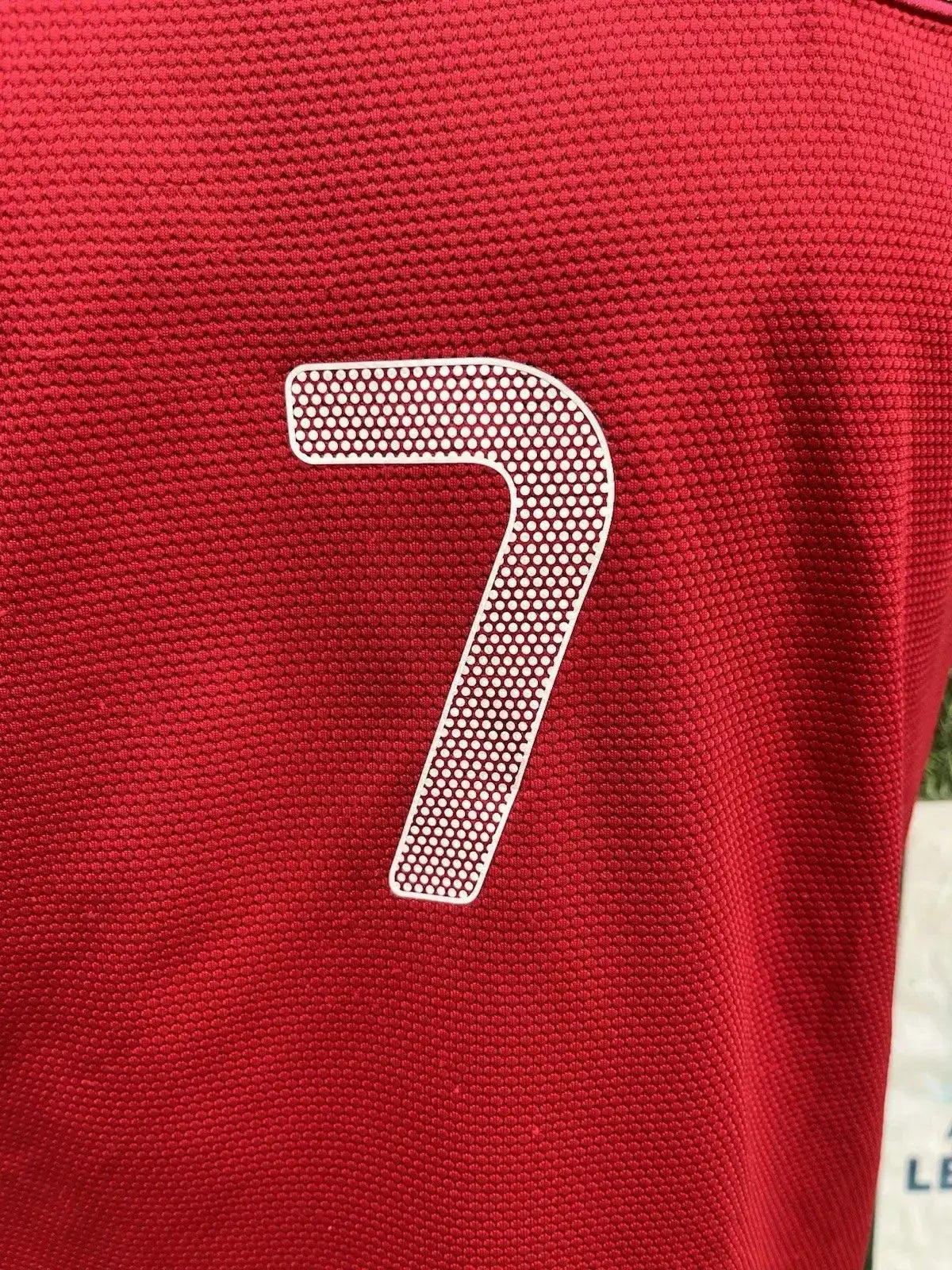 Maillot Ronaldo Portugal - Au Fil Des Légendes nike football shirt vintage